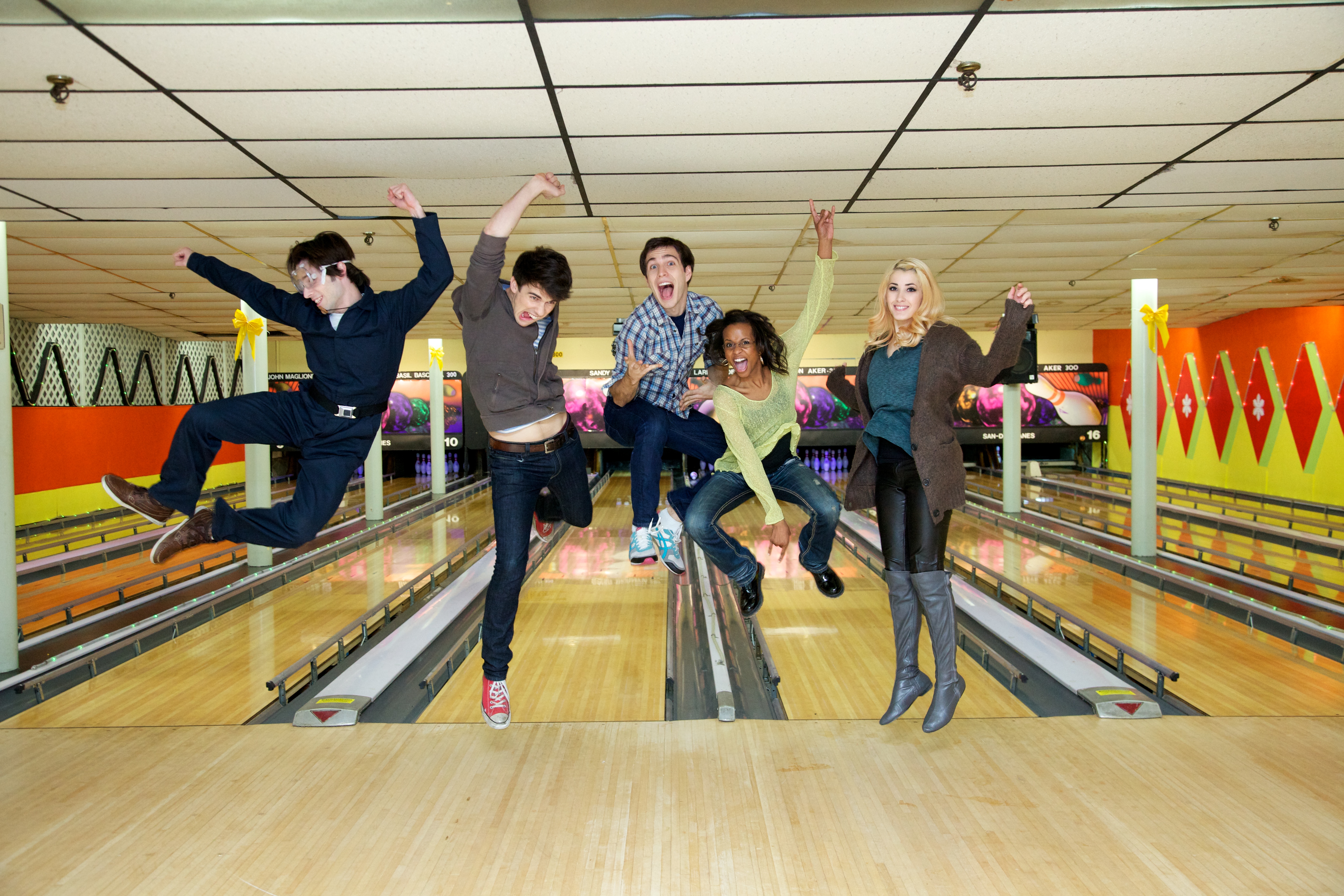 I stumbled onto the music of Tim Kubart, who has been teaching and entertaining as a professional children's musician since 2005. Tim and his band Tim and the Space Cadets are known around New York because they frequently play at various children's venues. But they are getting broader exposure on XM Kids Radio because of their upcoming album.