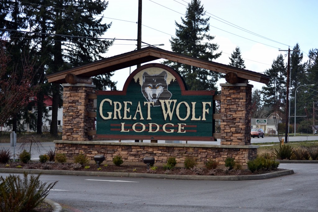 Great Wolf Lodge Sign