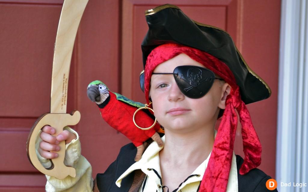 Chasing-Fireflies-Halloween-Costume-Pirate-01