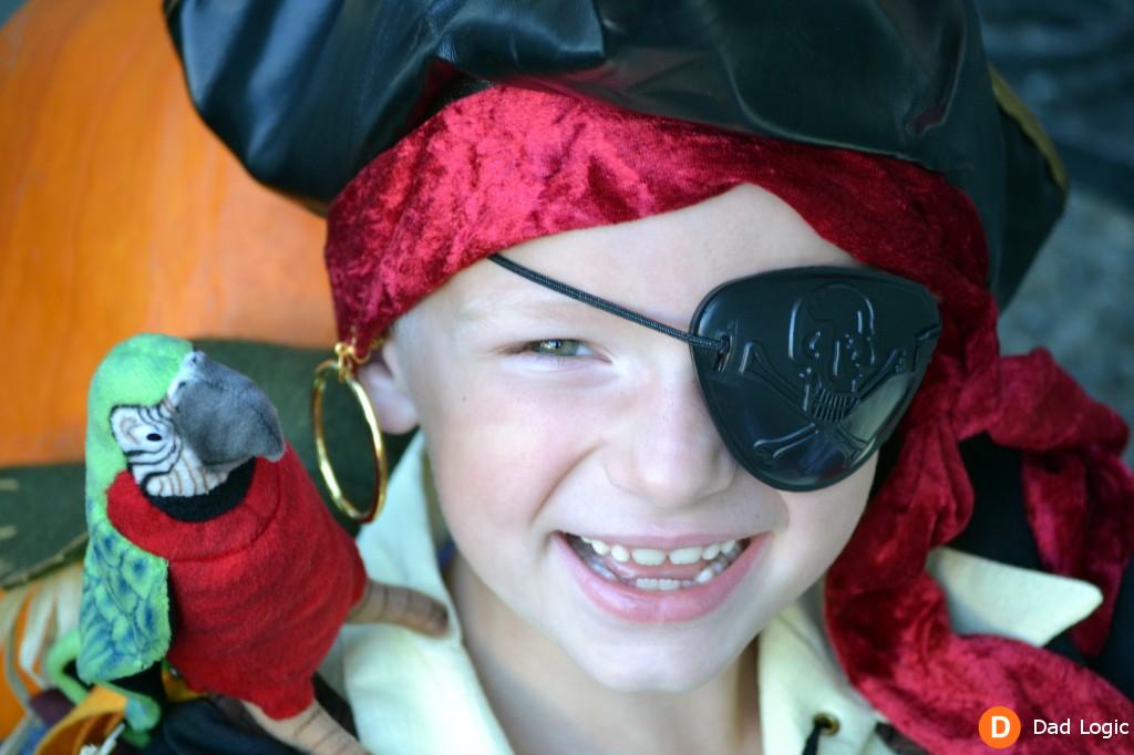 Chasing-Fireflies-Halloween-Costume-Pirate-04