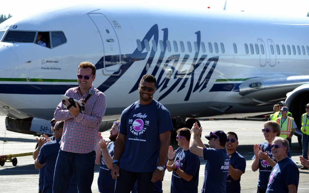 Alaska-Air-Plane-Pull-002