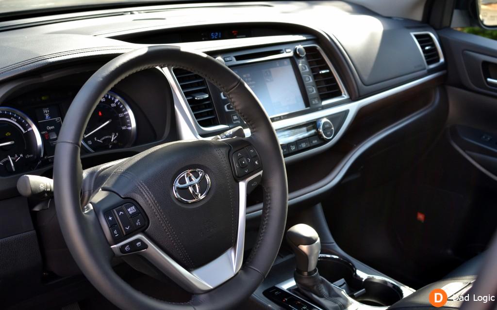 Toyota-Highlander-Hybrid-2015-11