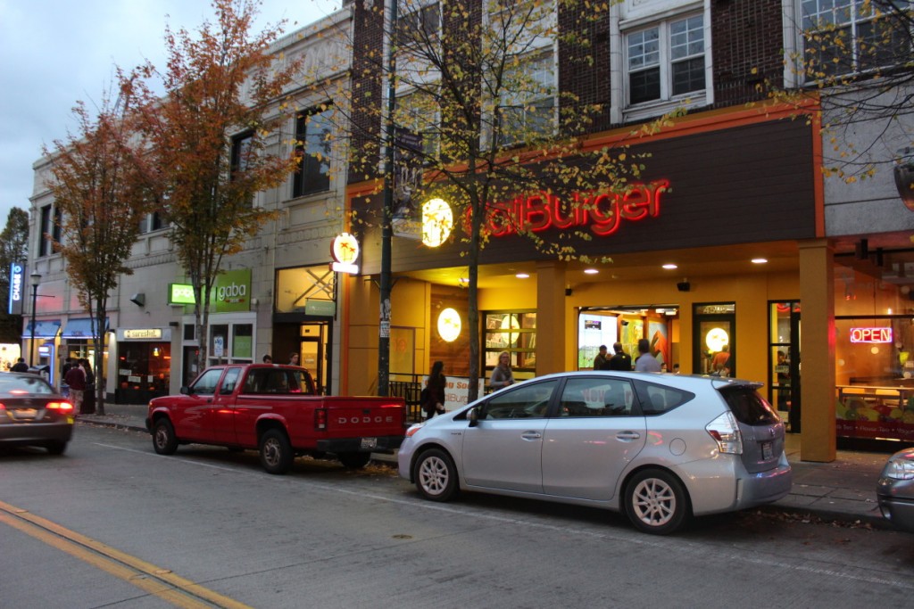 CaliBurger Seattle University District Burgers Fries Shakes In-N-Out
