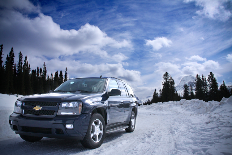 Chevy Trailblazer in the snow