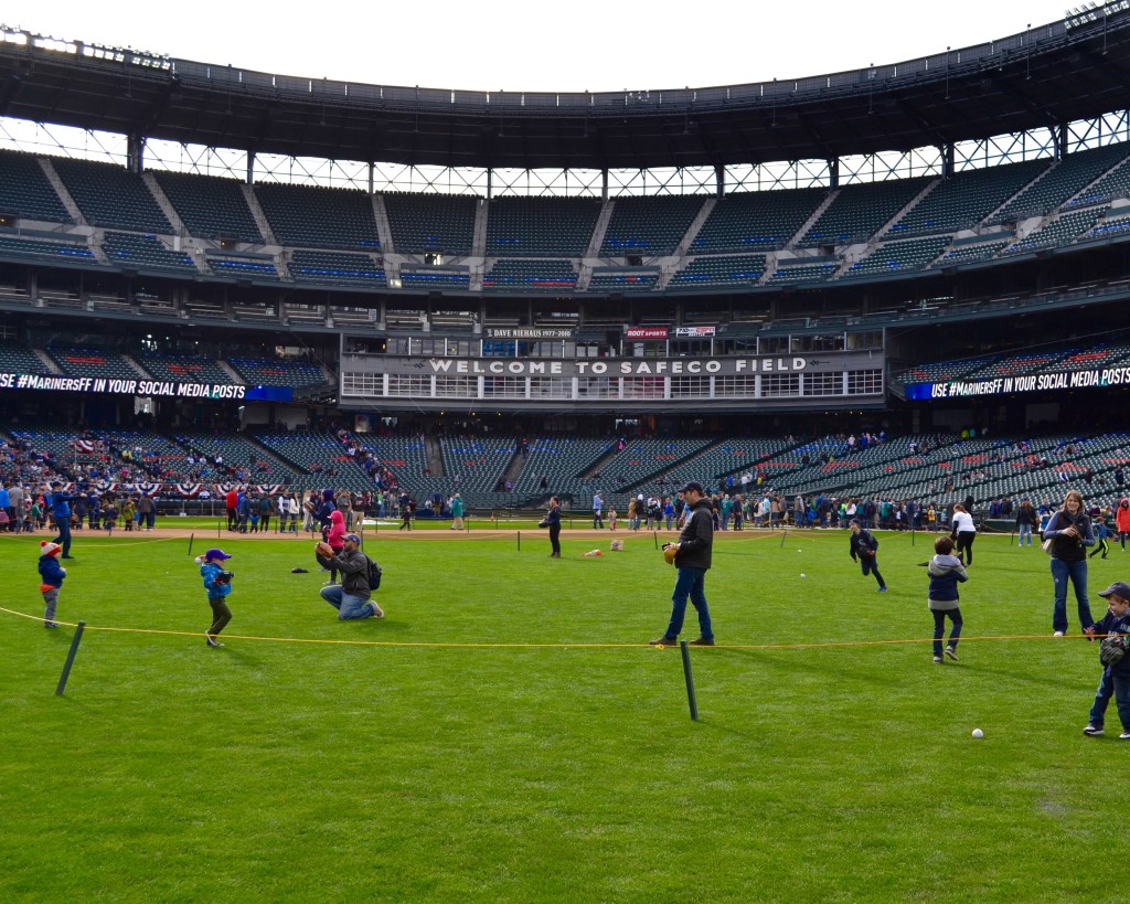 Seattle-Mariners-FanFest-2016-001
